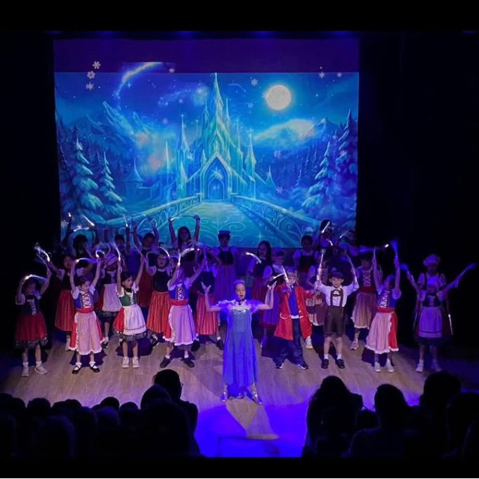 650737099_919850057081144_9221817225876182319_n