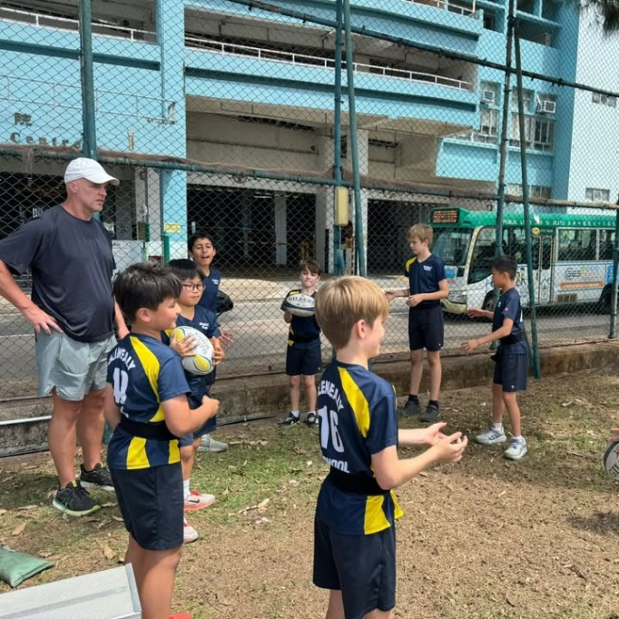 651737088_922176160181867_1312950081432284380_n